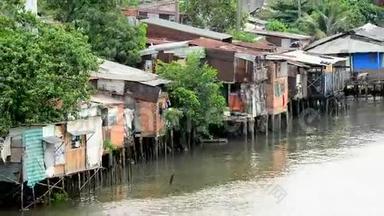 西贡河上的棚屋-越南胡志明市